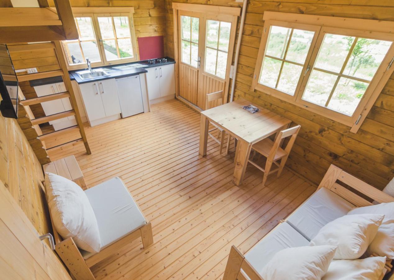 Albergue Restaurante De Artieda ภายนอก รูปภาพ
