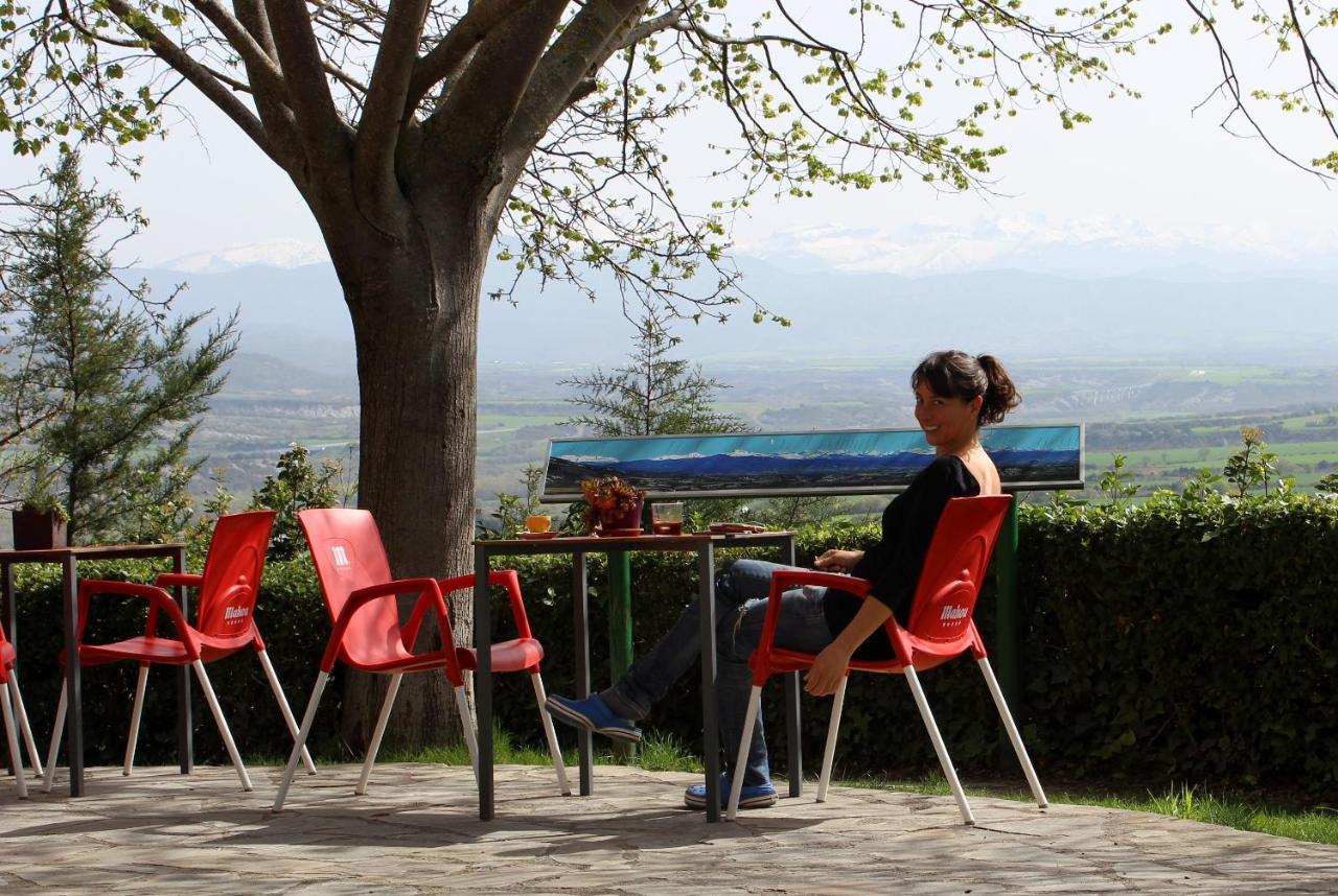 Albergue Restaurante De Artieda ภายนอก รูปภาพ
