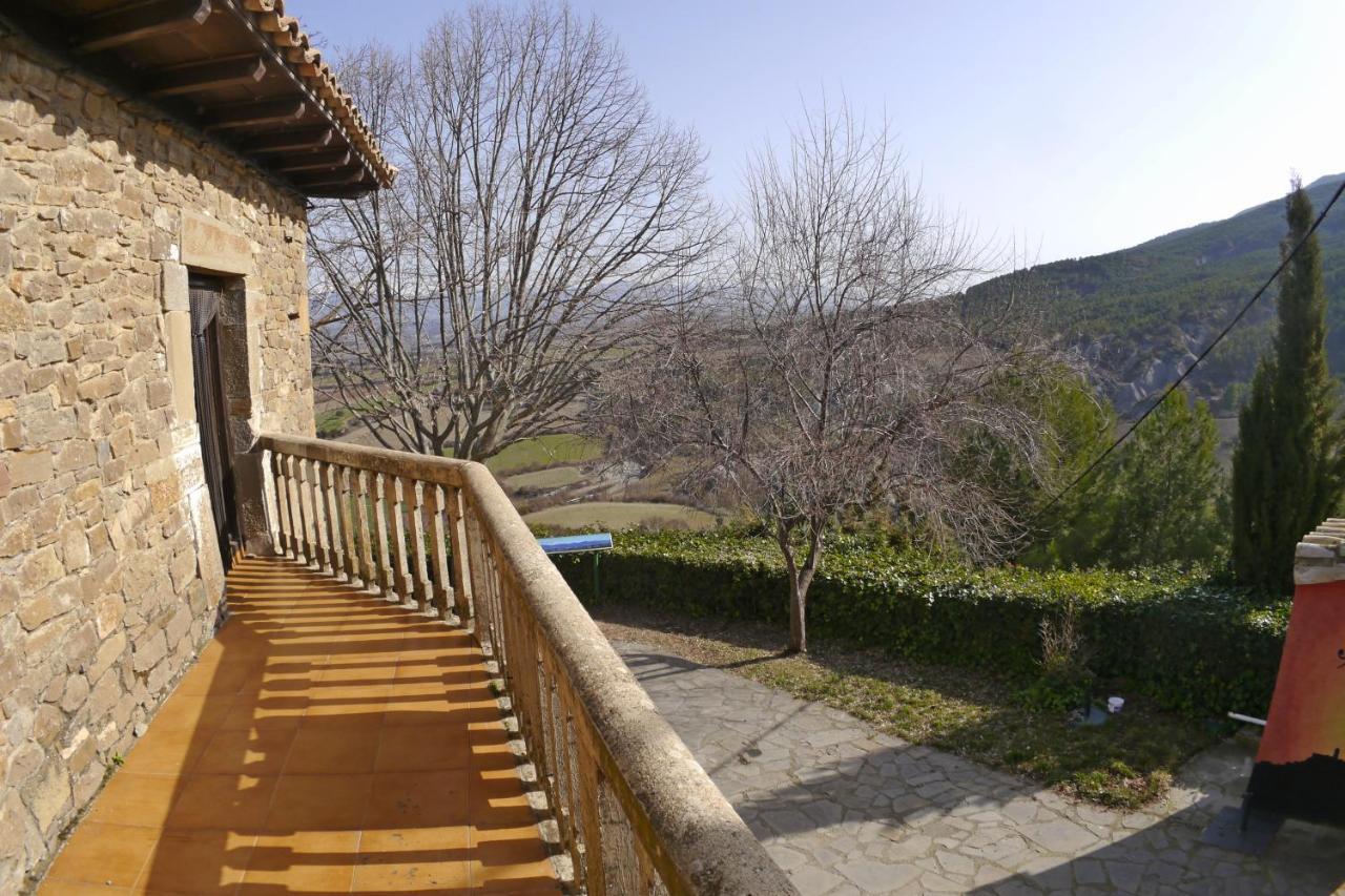 Albergue Restaurante De Artieda ภายนอก รูปภาพ