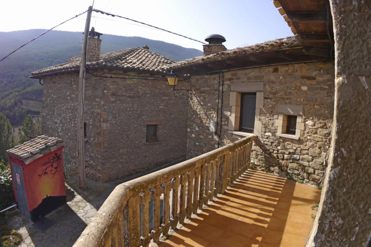Albergue Restaurante De Artieda ภายนอก รูปภาพ